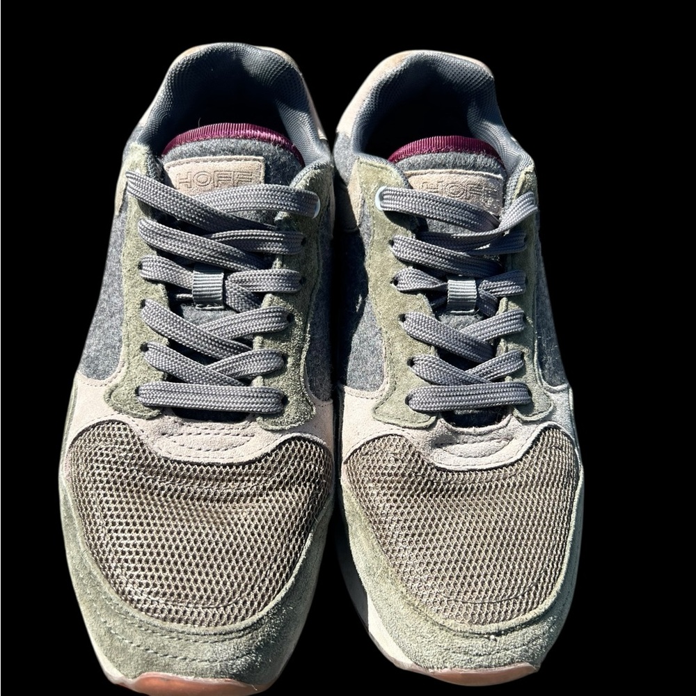 Hoff Gray and burgundy Sneakers